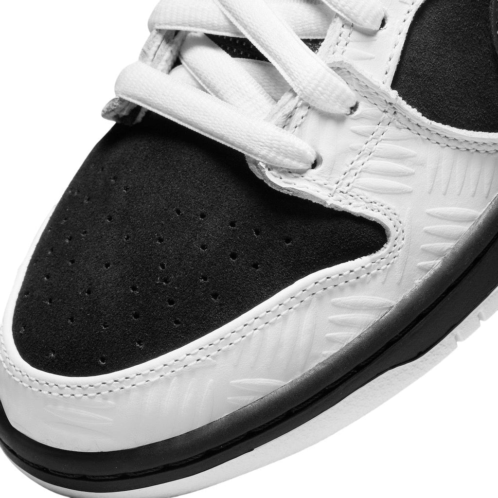 TIGHTBOOTH x Nike SB Dunk Low FD2629-100